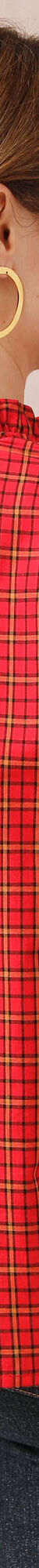 Chemisier smocké col volanté à carreaux (rouge) Chemisier smocké col volanté à carreaux (rouge)
